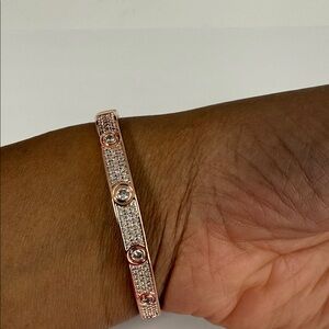 Elegant Rose Gold Bracelet Bangle